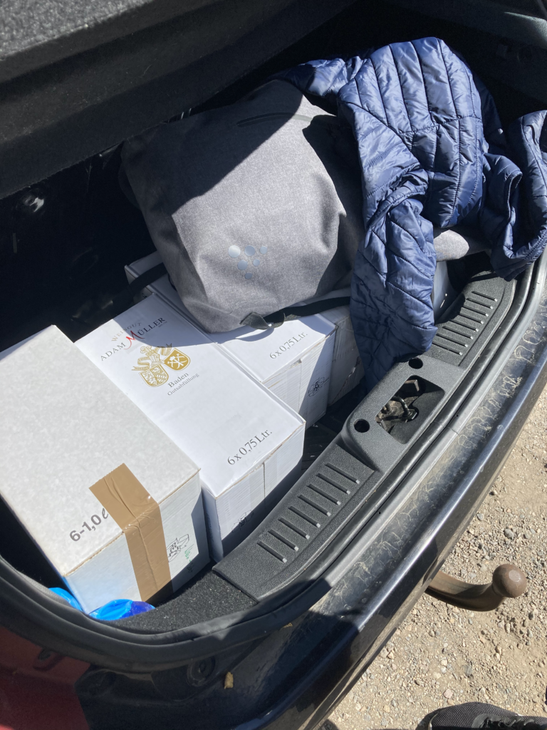 AIJANa
ULLER
aden
Gutsabfüllung
6XO,7S
6xO,7SLtr.