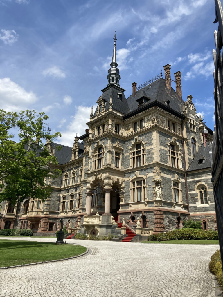 ー に 物
0 第 す