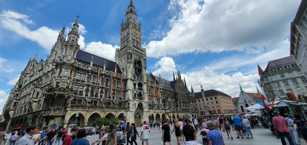 と ヨ 9 き
、 当 し 月
ど ヨ 9
・ ハ 月 Z 一
第 イ 第